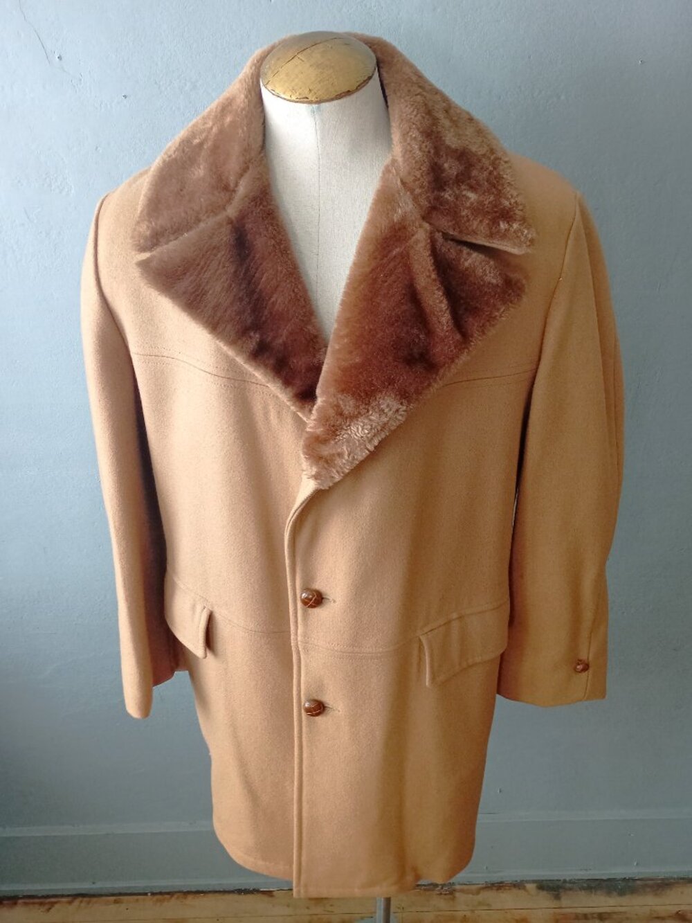 Vintage Men's Camel Wool Coat: Pile Lined 1960s Overcoat, Size 46